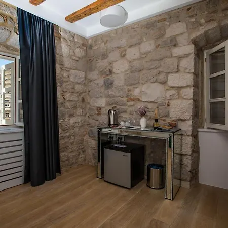 Luxury 4*