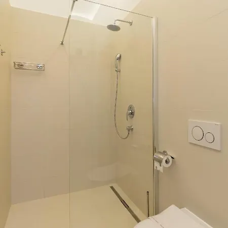 Luxury ספליט
