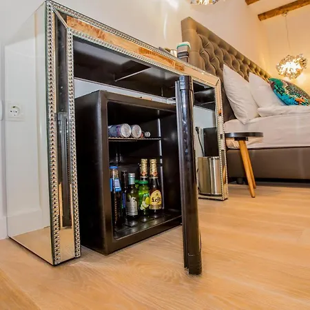 Alojamento de Acomodação e Pequeno-almoço Luxury 4*